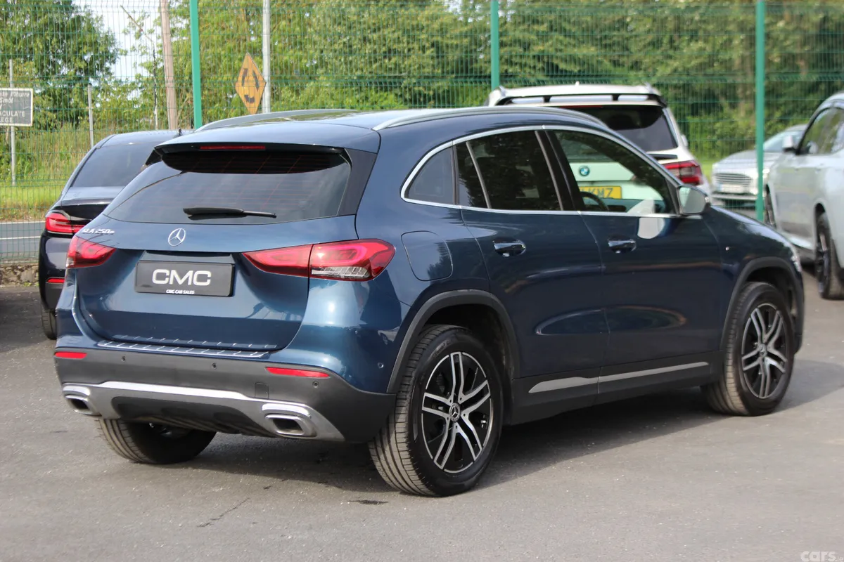 Mercedes-Benz GLA SUV, Petrol Plug-in Hybrid, 2021, Blue