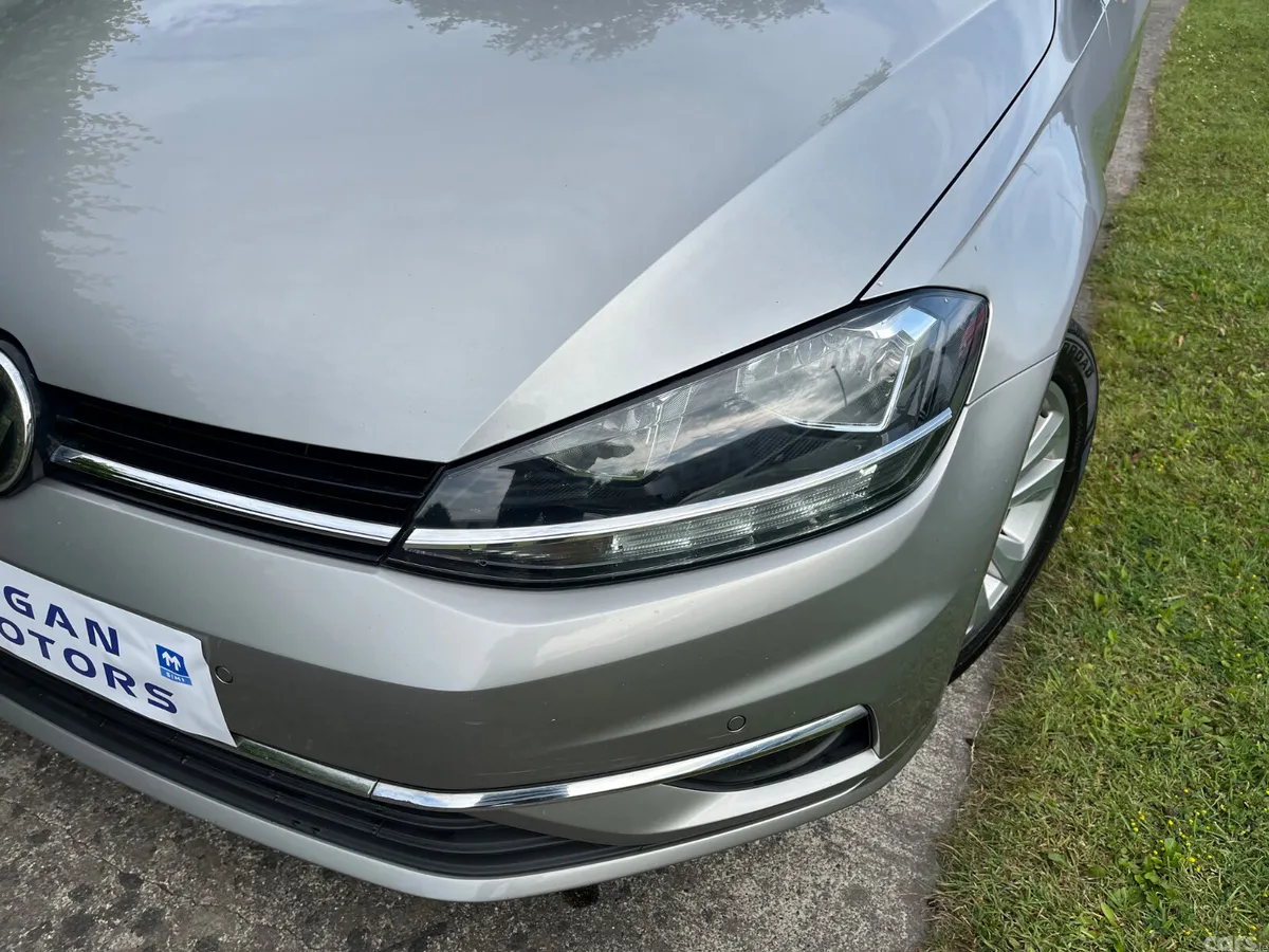 Volkswagen Golf Hatchback, Diesel, 2019, Grey