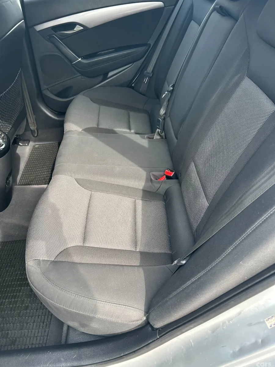 Hyundai i40 Estate, Diesel, 2015, Silver