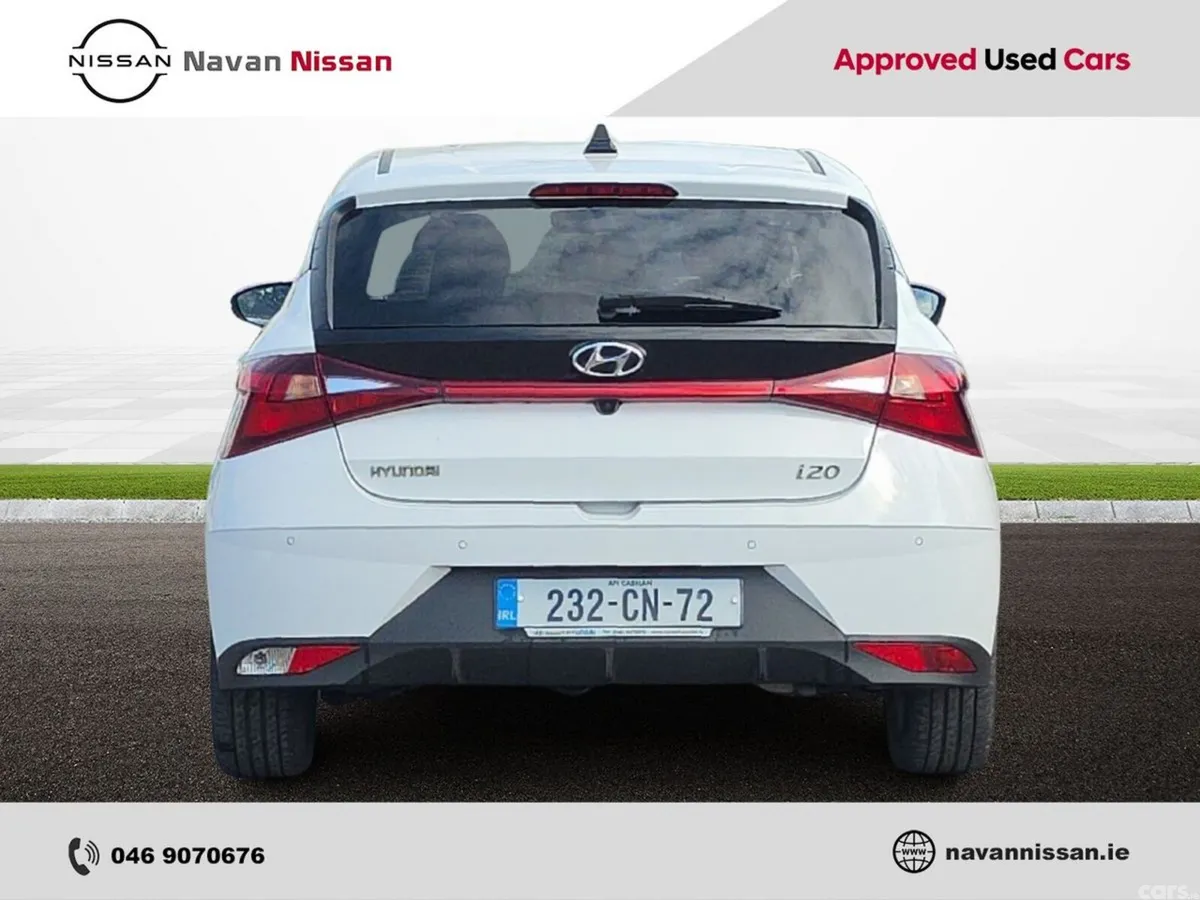 Hyundai i20 Hatchback, Petrol, 2023, White