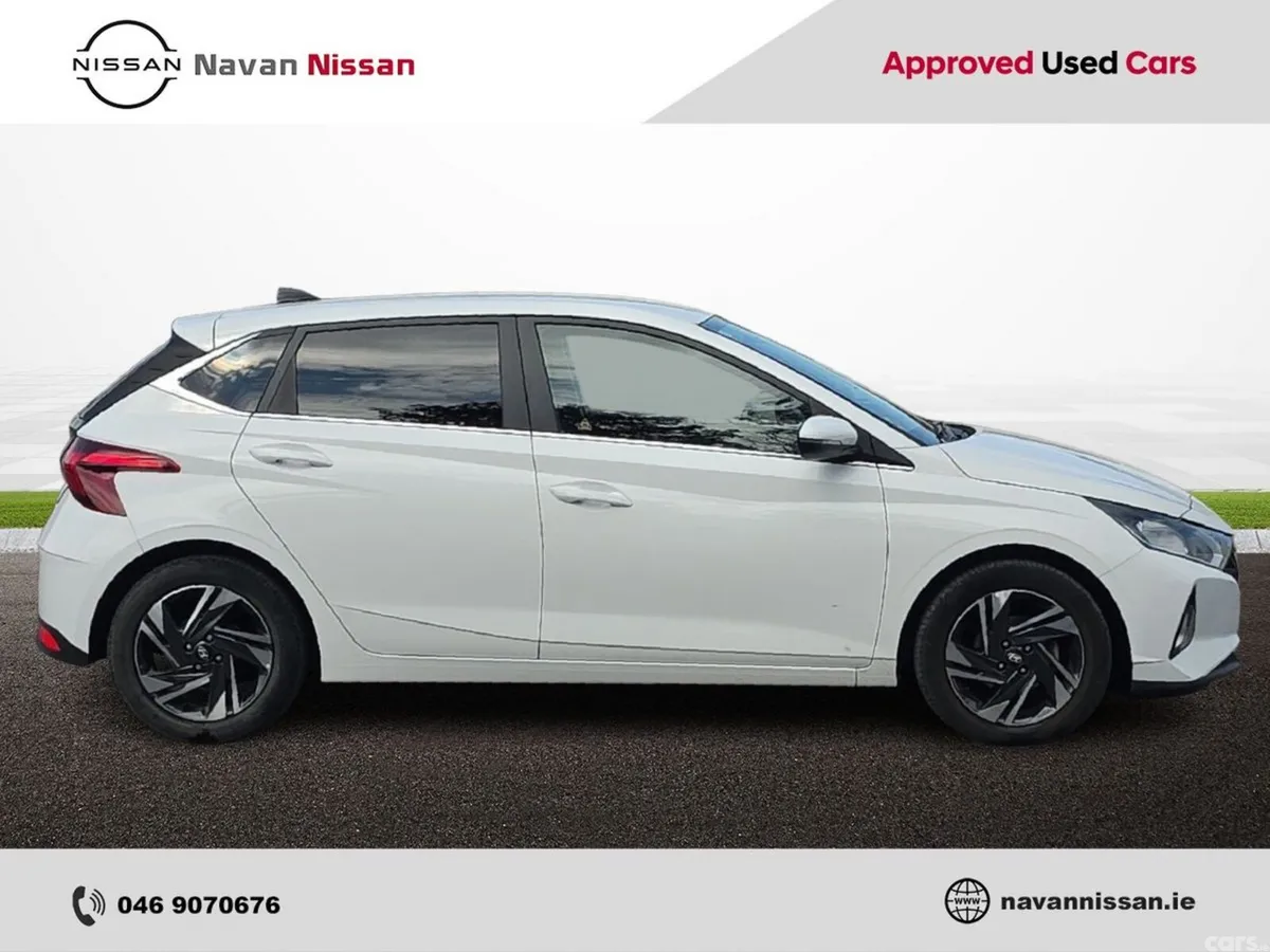 Hyundai i20 Hatchback, Petrol, 2023, White