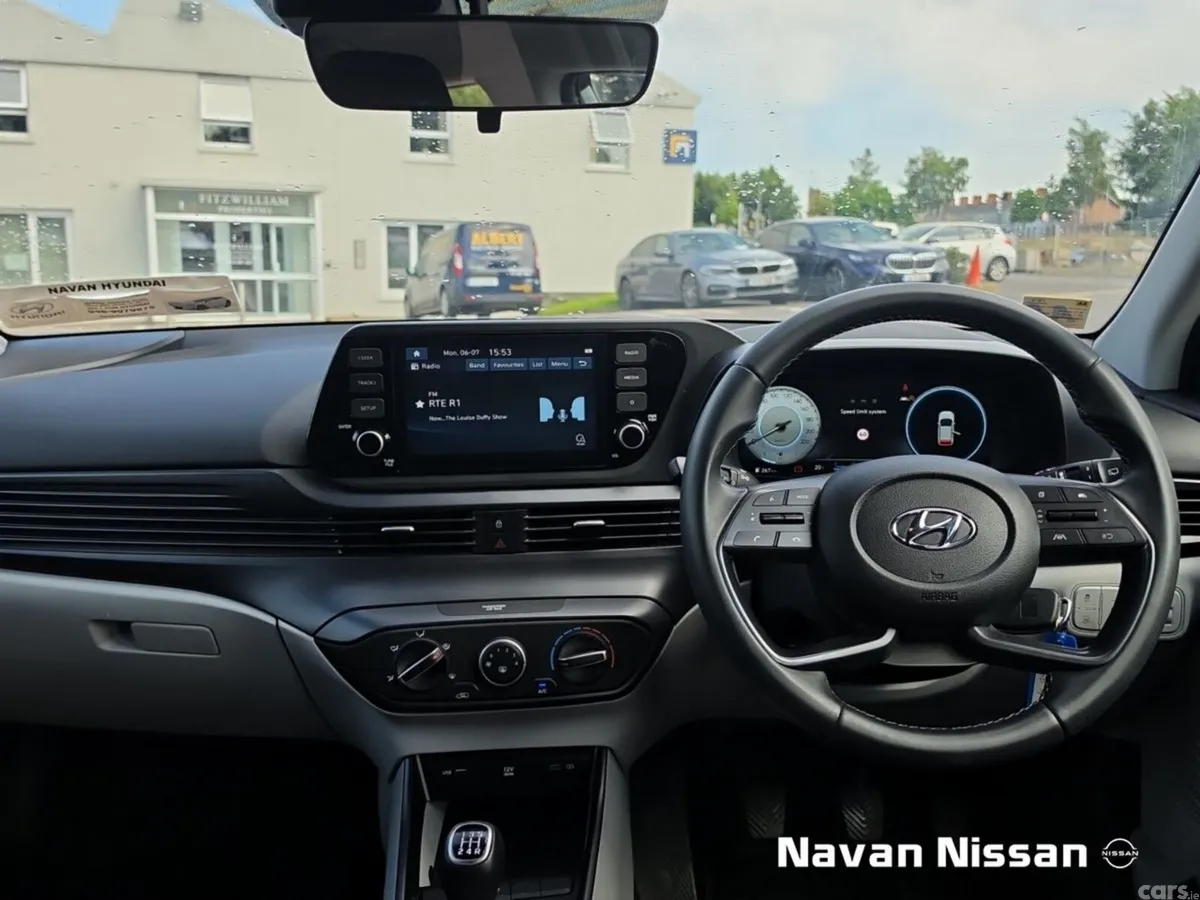 Hyundai i20 Hatchback, Petrol, 2023, White