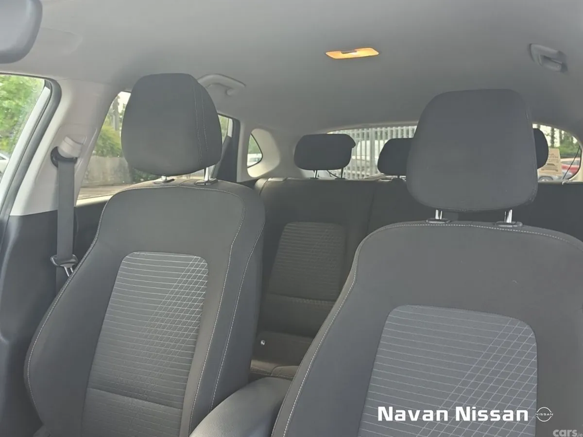 Hyundai i20 Hatchback, Petrol, 2023, White