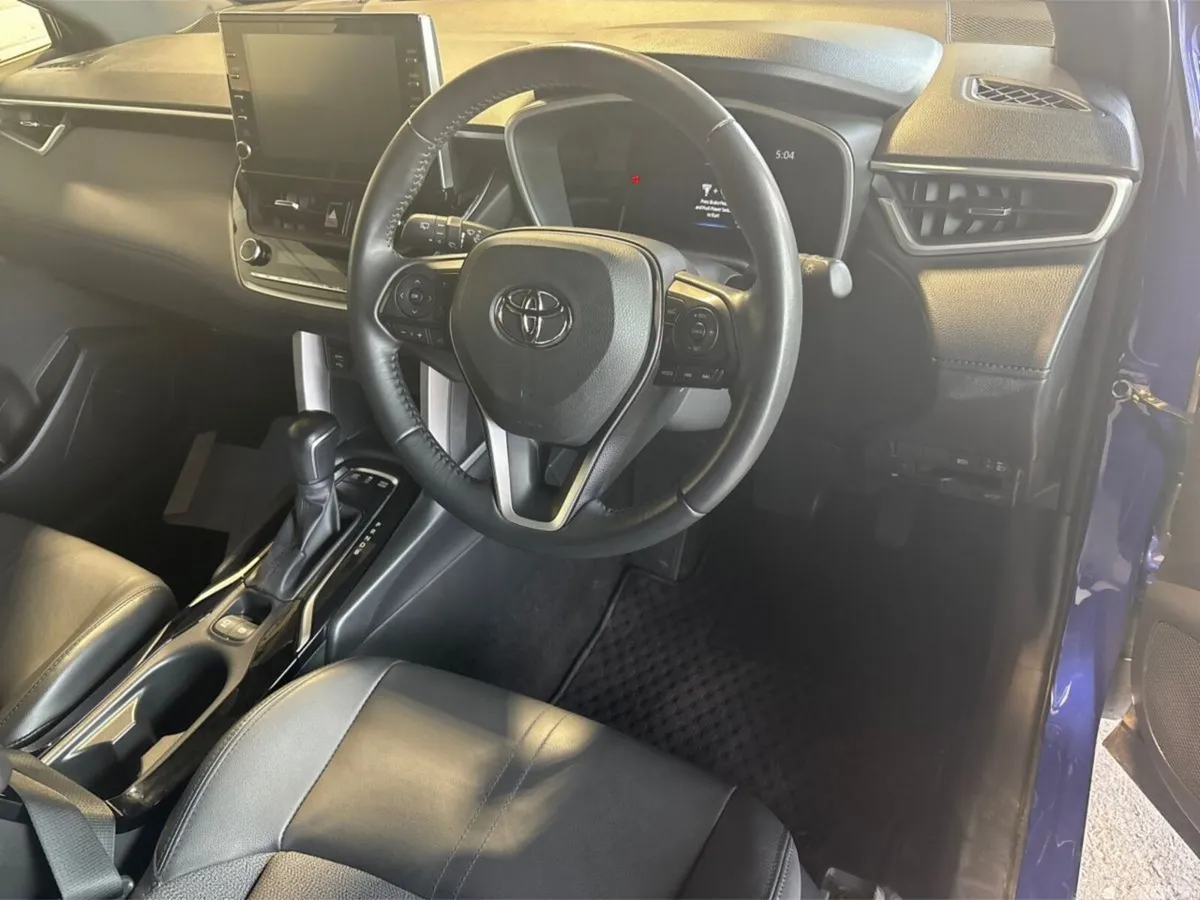 Toyota Corolla Cross SUV, Petrol Hybrid, 2023, Blue