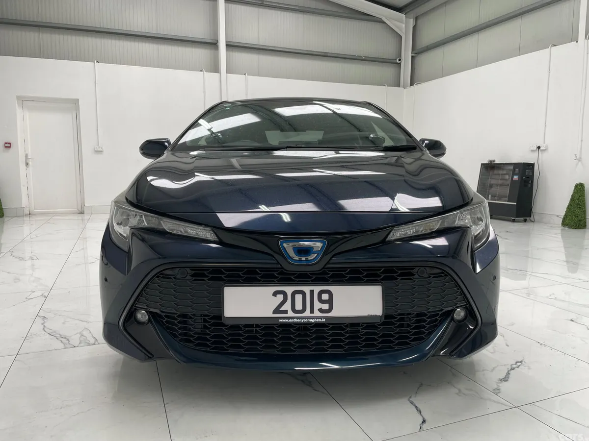 Toyota Corolla Hatchback, Petrol Hybrid, 2019, Black
