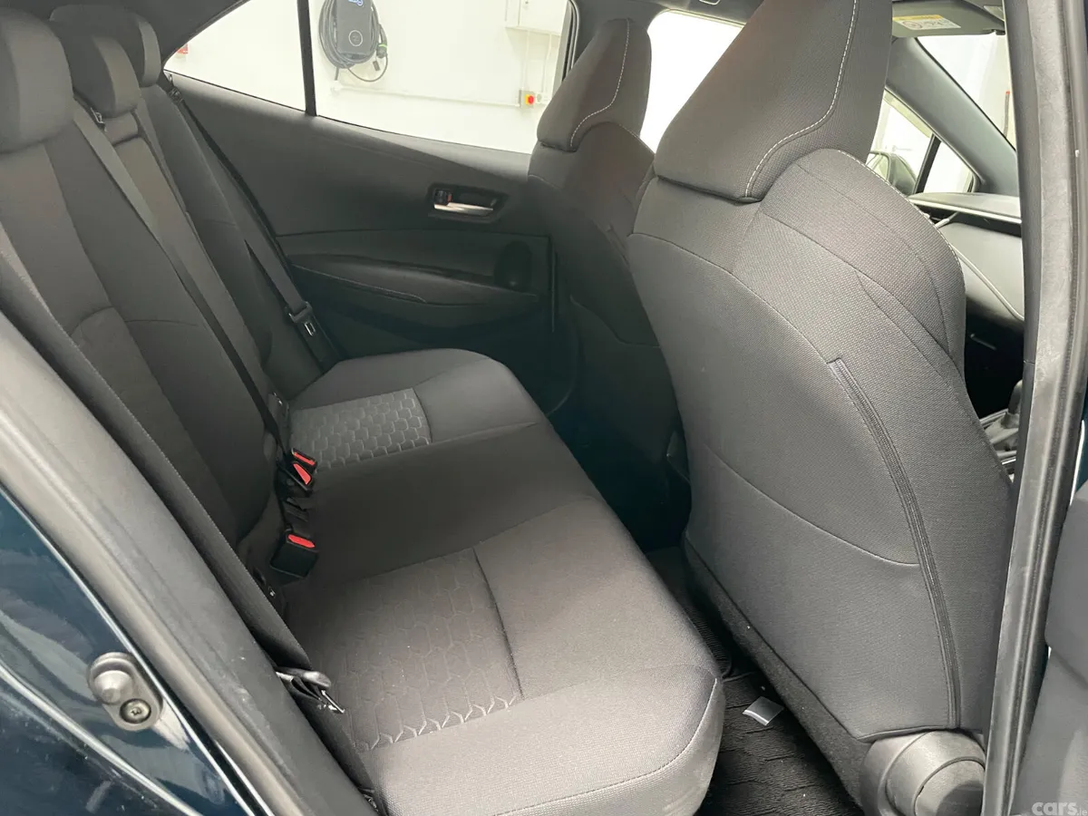 Toyota Corolla Hatchback, Petrol Hybrid, 2019, Black