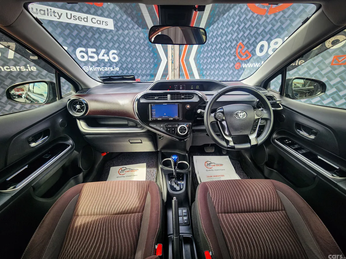 Toyota Aqua Hatchback, Petrol Hybrid, 2017, Black