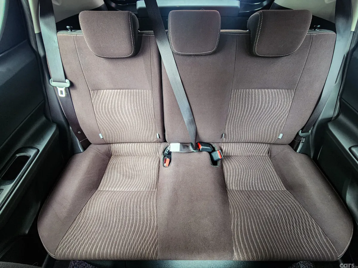 Toyota Aqua Hatchback, Petrol Hybrid, 2017, Black