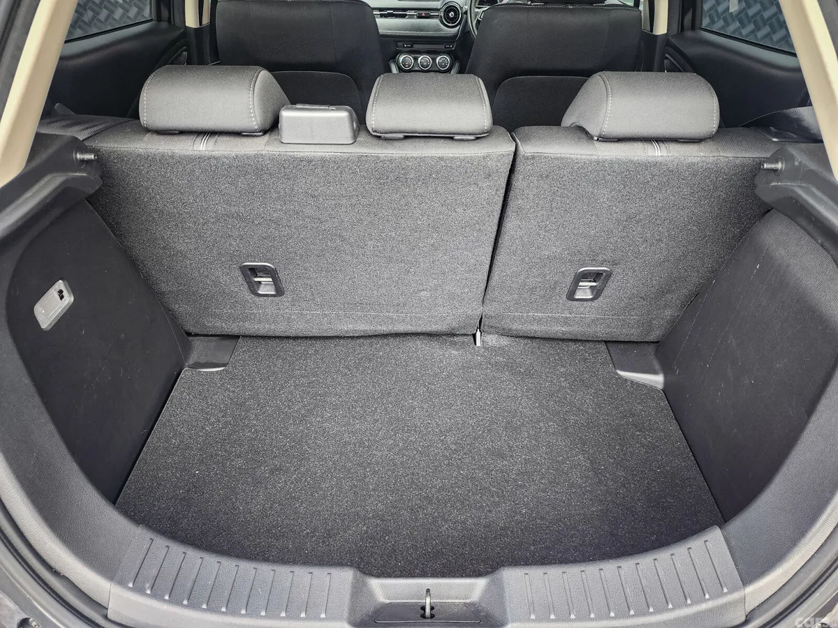 Mazda Demio MPV, Diesel, 2016, Grey