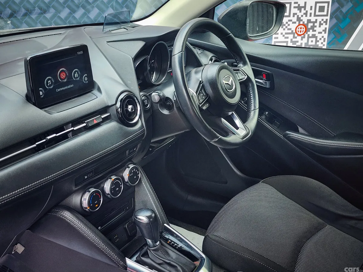 Mazda Demio MPV, Diesel, 2016, Grey