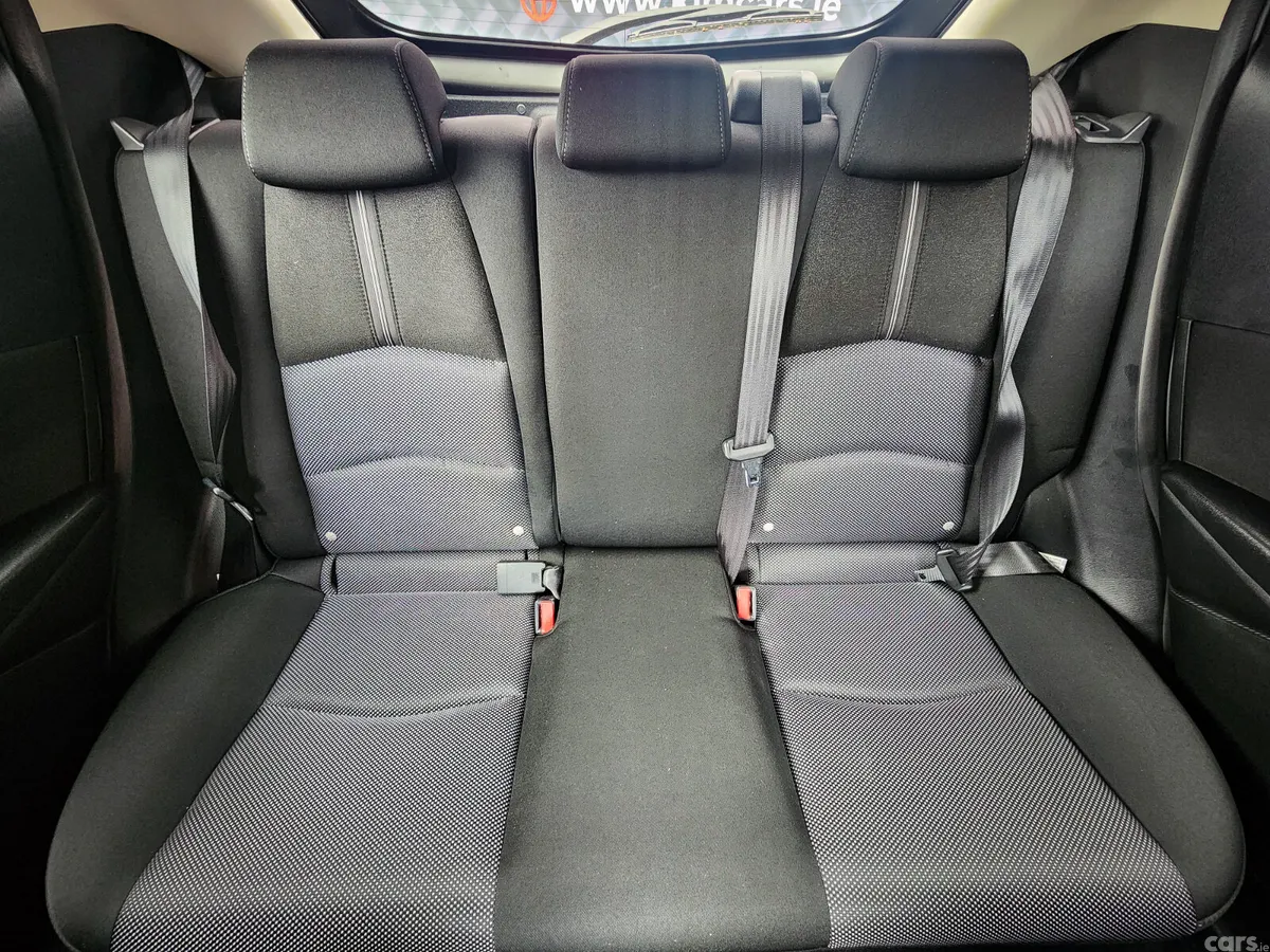 Mazda Demio MPV, Diesel, 2016, Grey