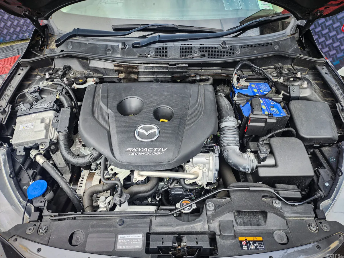 Mazda Demio MPV, Diesel, 2016, Grey