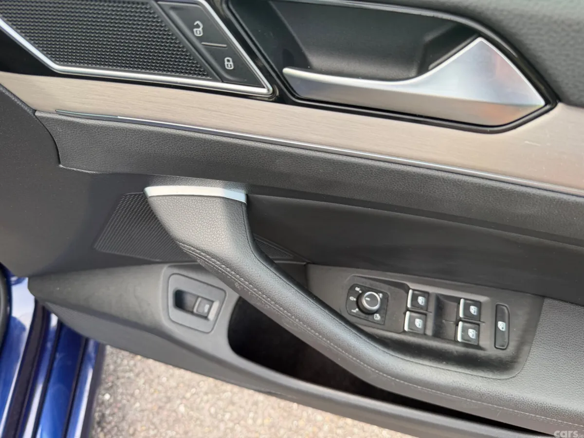 Volkswagen Passat Saloon, Diesel, 2018, Blue