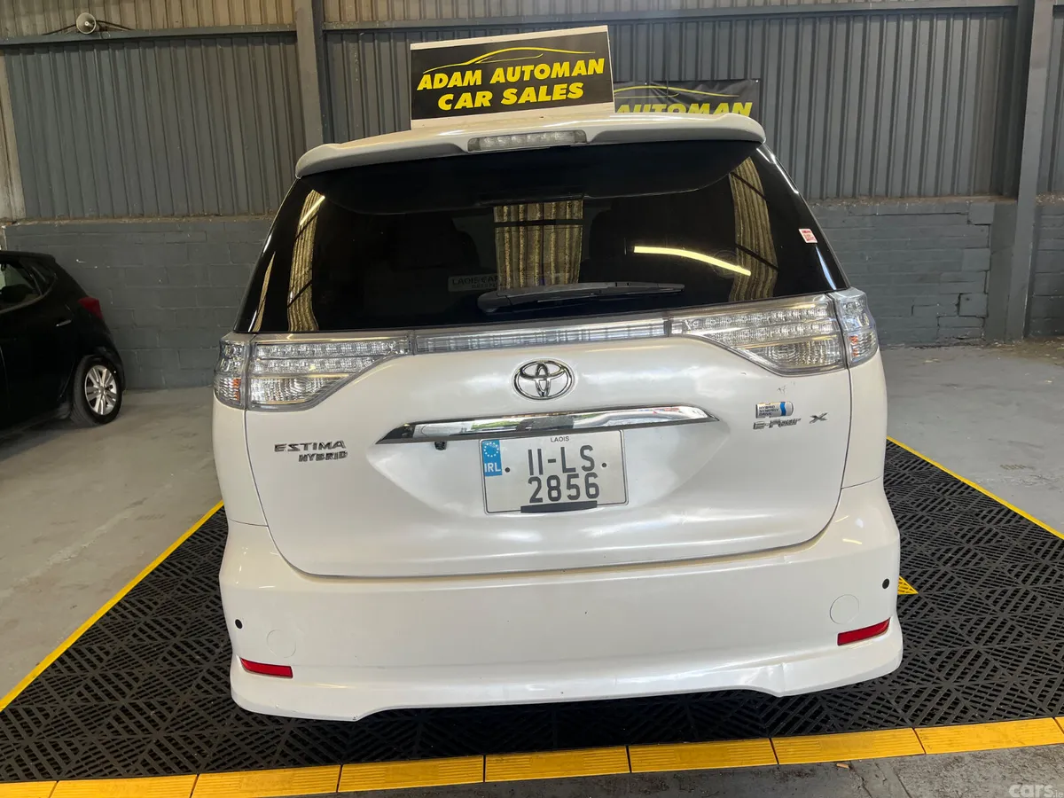 Toyota Estima MPV, Petrol Hybrid, 2011, White