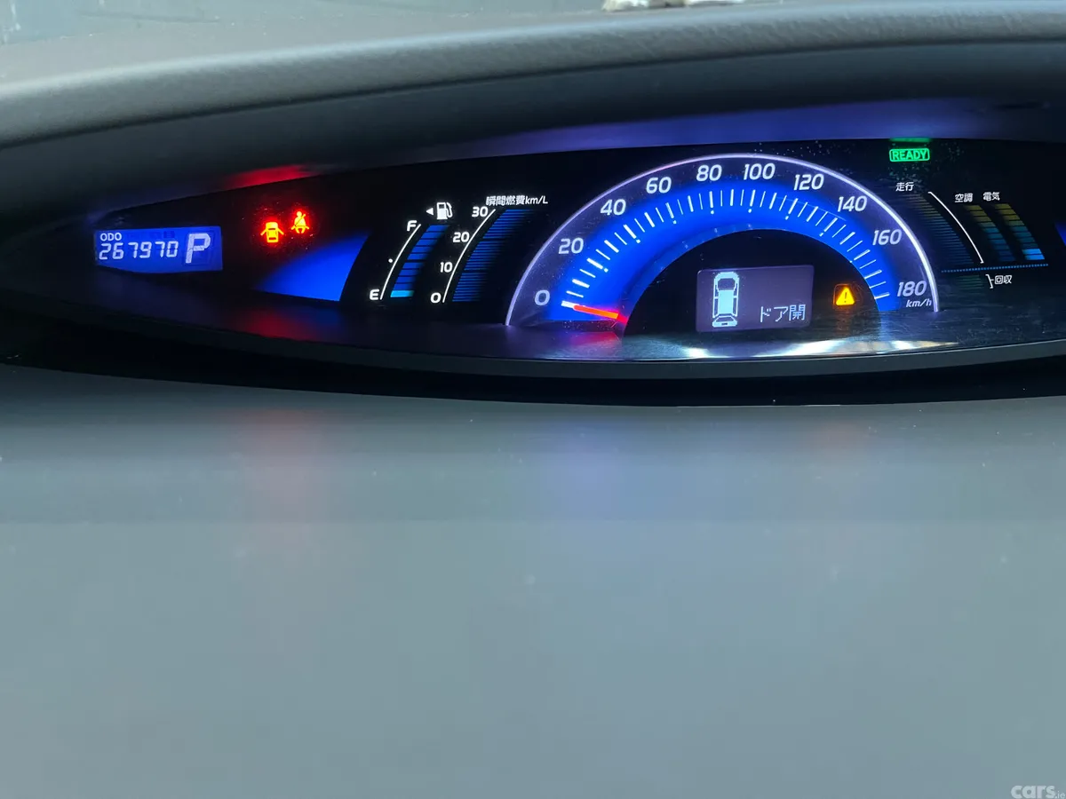 Toyota Estima MPV, Petrol Hybrid, 2011, White