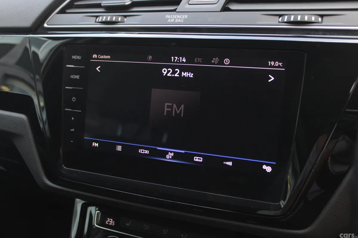 Volkswagen Touran MPV, Diesel, 2021, White