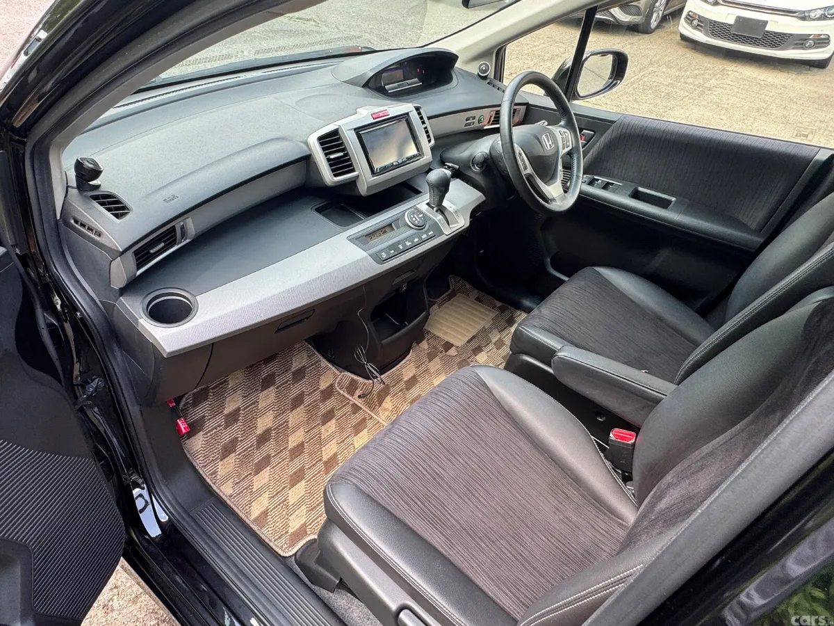 Honda Freed MPV, Petrol Hybrid, 2012, Black