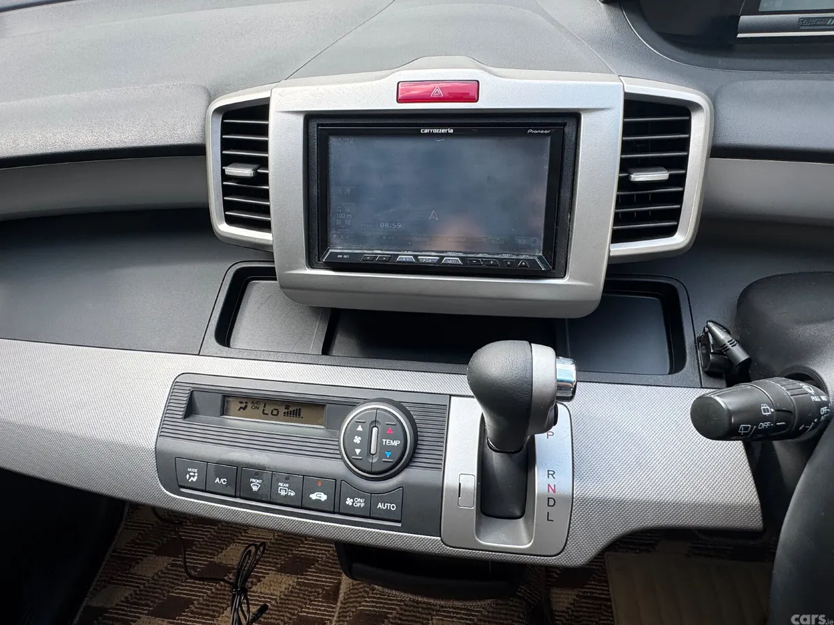 Honda Freed MPV, Petrol Hybrid, 2012, Black