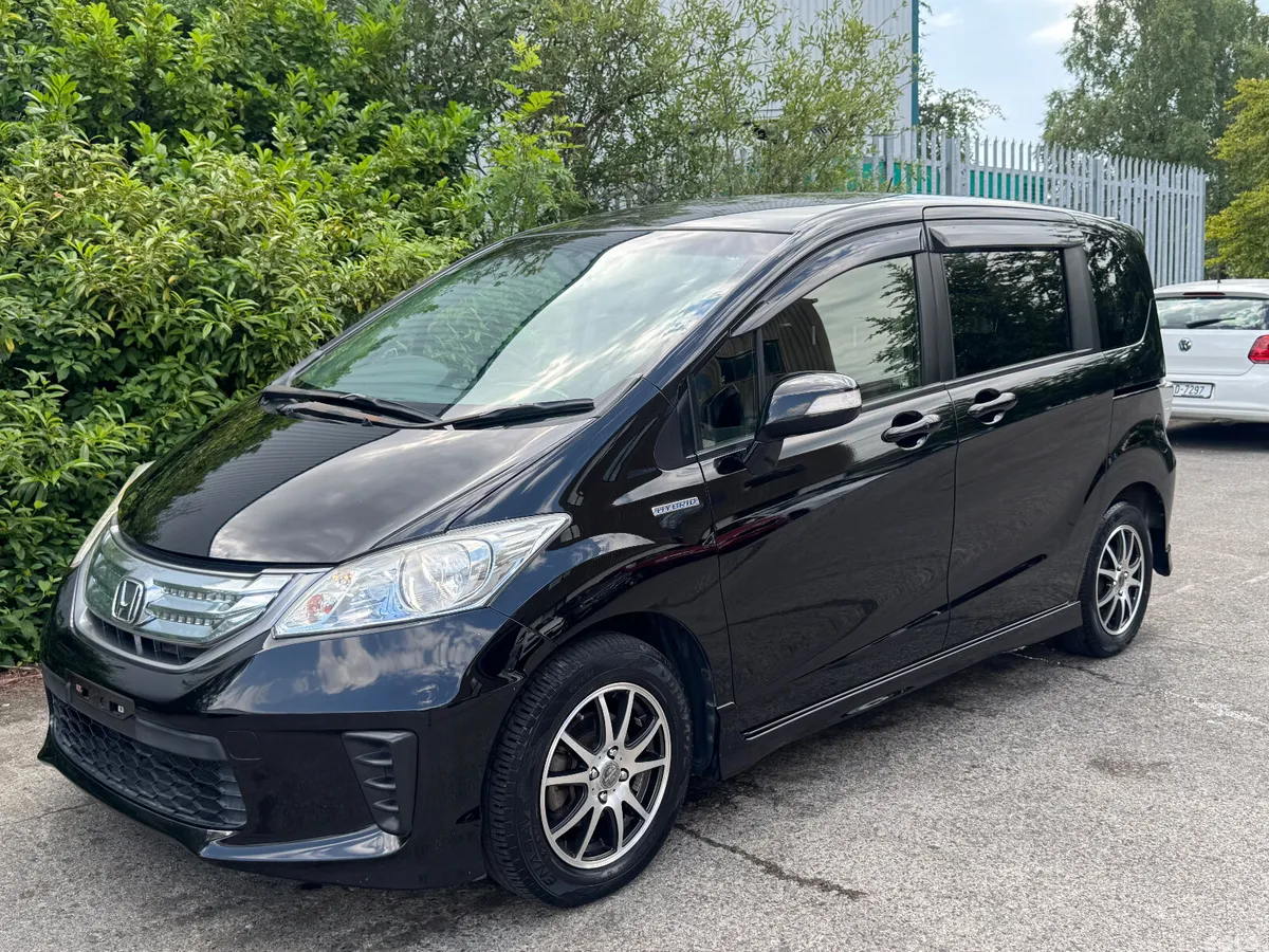 Honda Freed MPV, Petrol Hybrid, 2012, Black