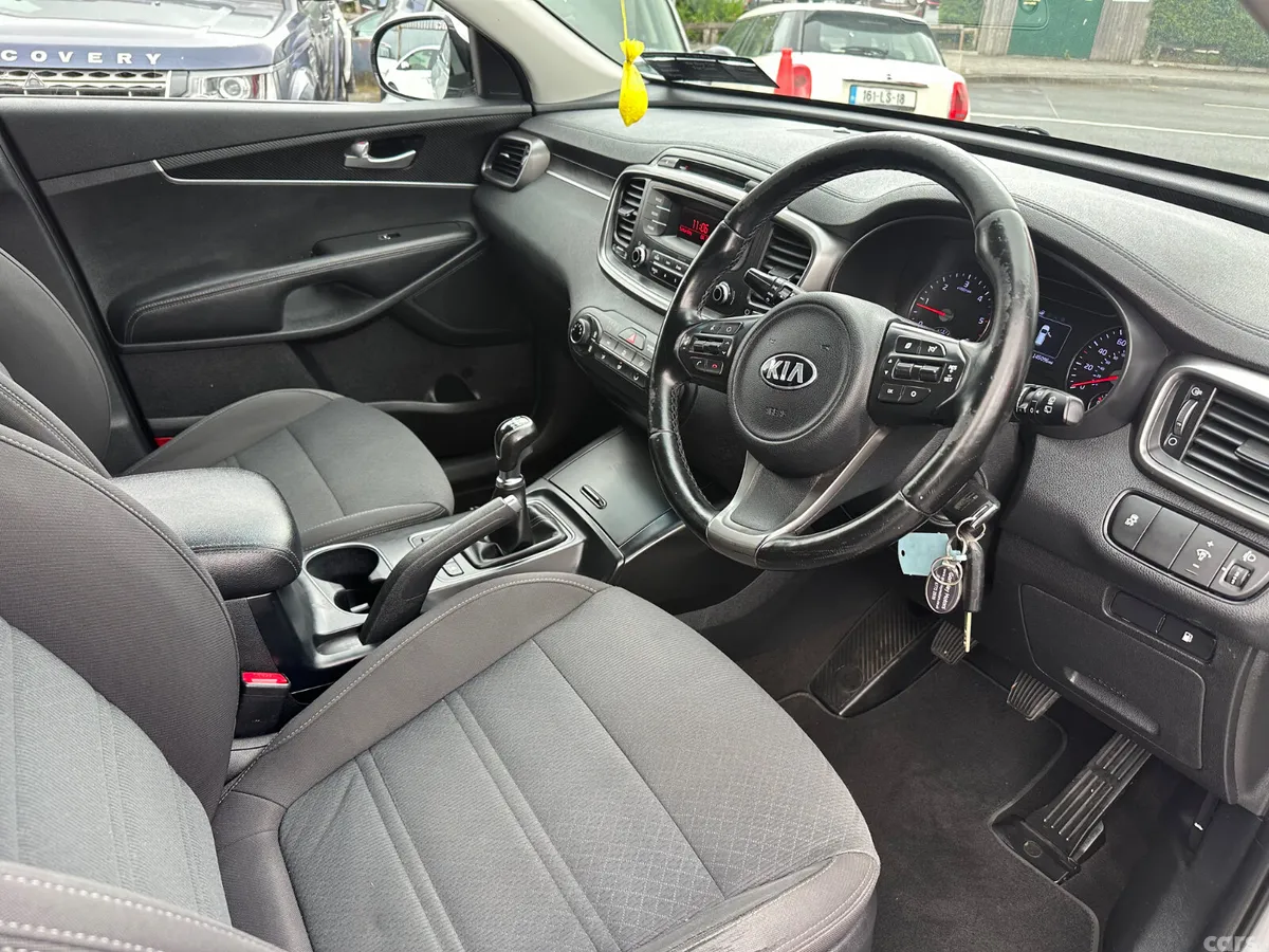 Kia Sorento SUV, Diesel, 2017, Silver