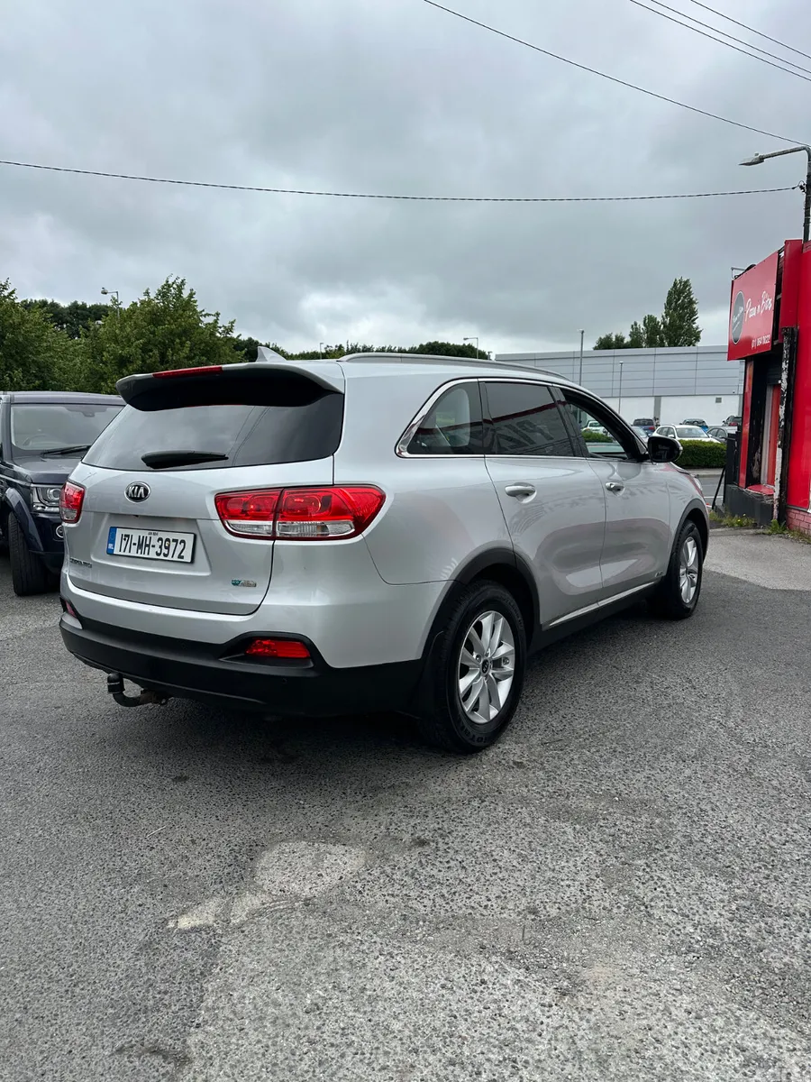 Kia Sorento SUV, Diesel, 2017, Silver