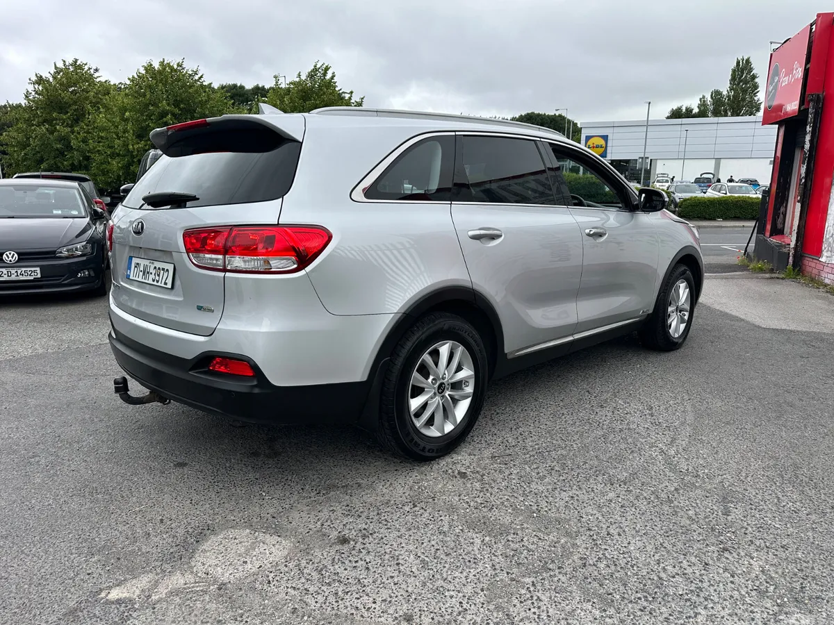 Kia Sorento SUV, Diesel, 2017, Silver