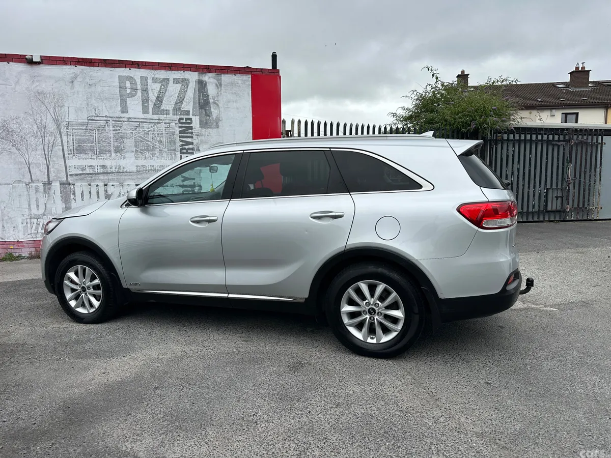Kia Sorento SUV, Diesel, 2017, Silver