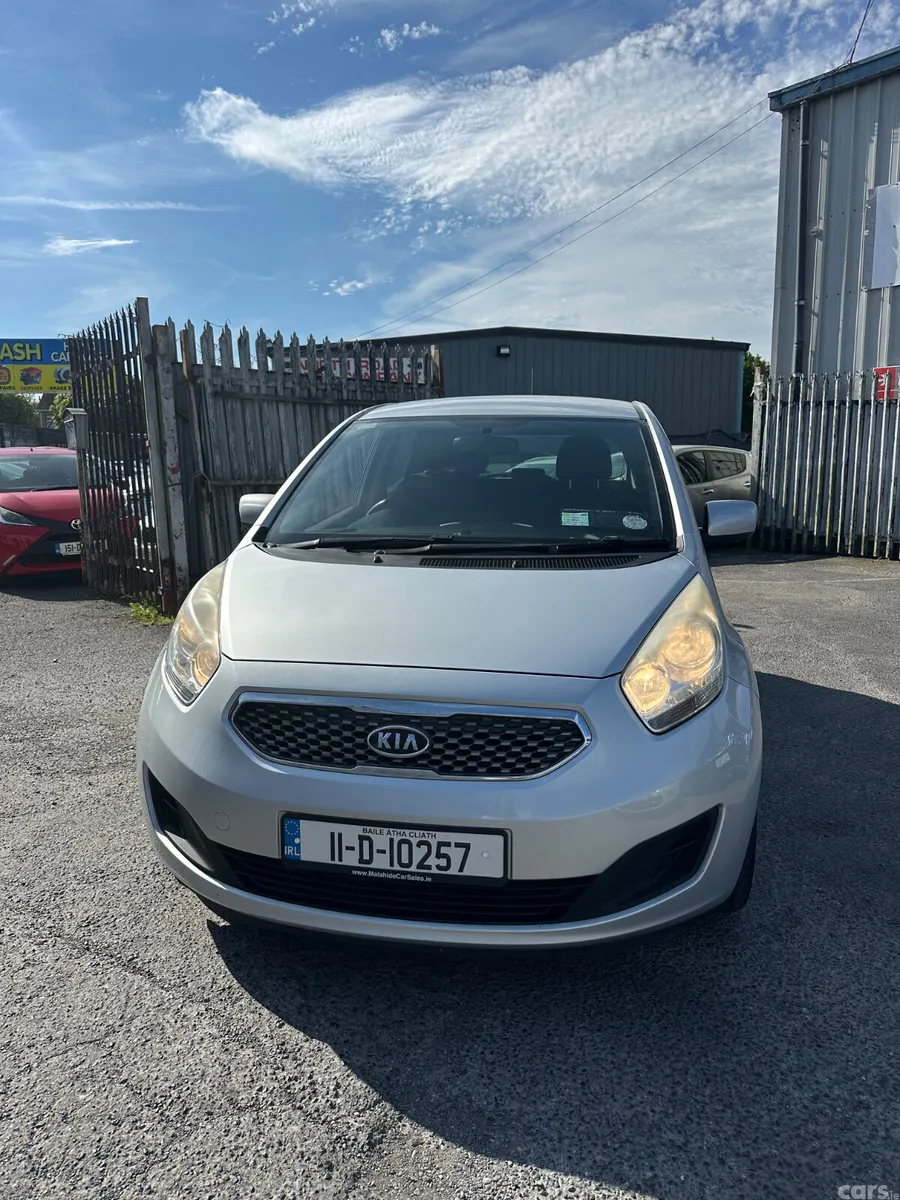 Kia Venga MPV, Diesel, 2011, Silver