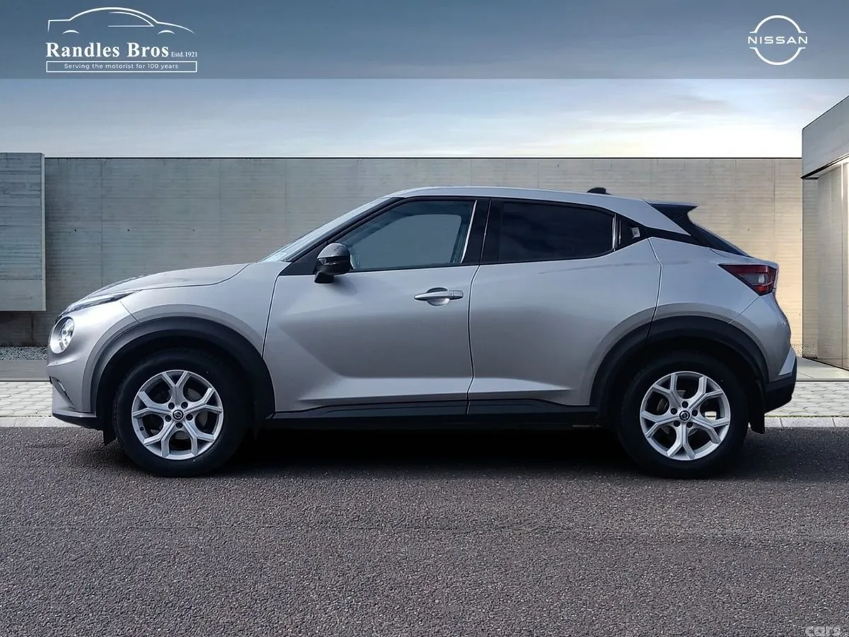 Nissan Juke SUV, Petrol, 2022, Silver