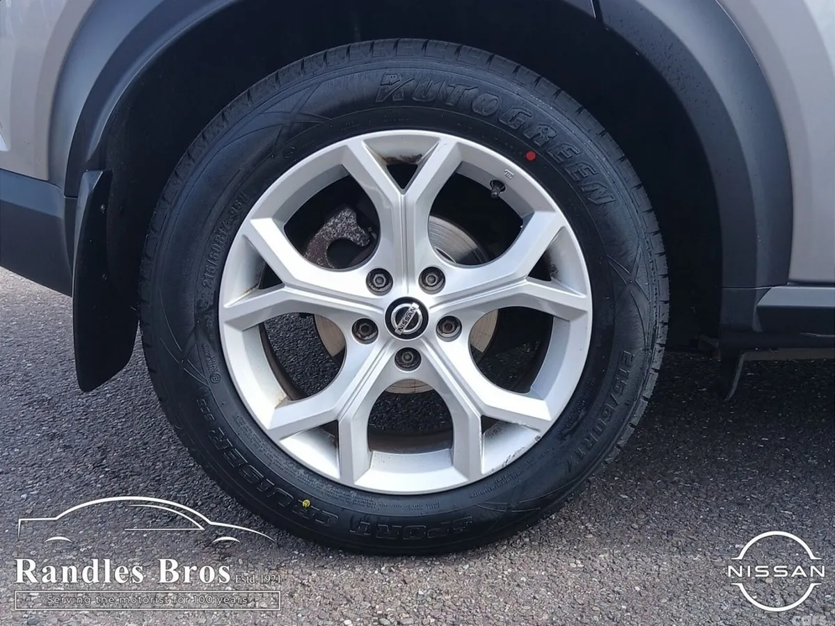 Nissan Juke SUV, Petrol, 2022, Silver