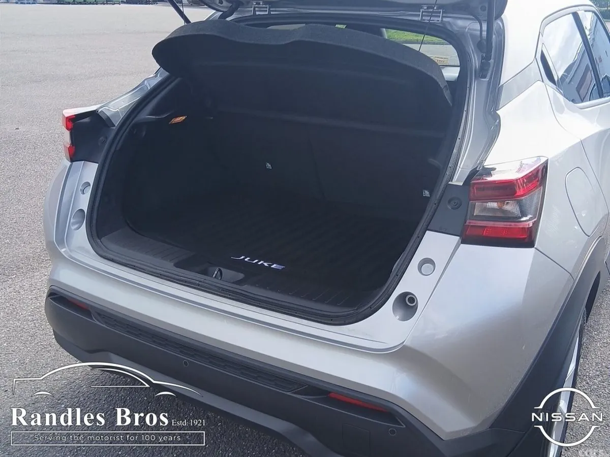 Nissan Juke SUV, Petrol, 2022, Silver