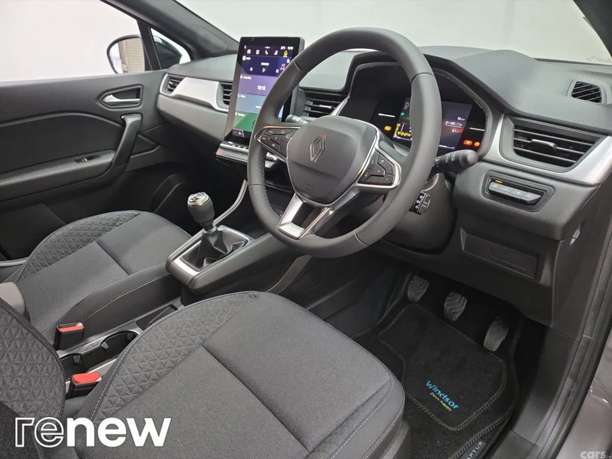 Renault Captur Hatchback, Petrol, 2026, Grey