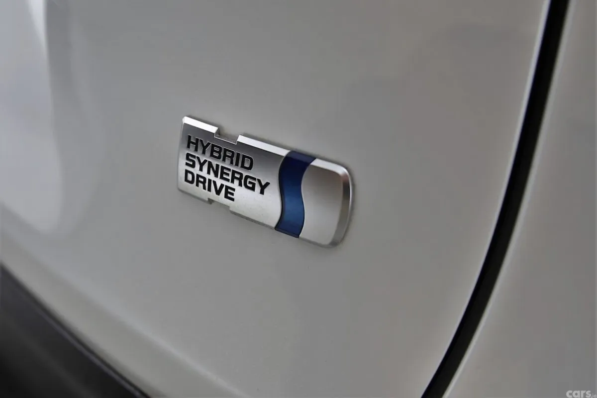 Toyota RAV4 SUV, Petrol Hybrid, 2022, White