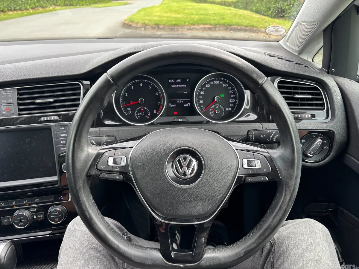 Volkswagen Golf Hatchback, Petrol, 2016, White