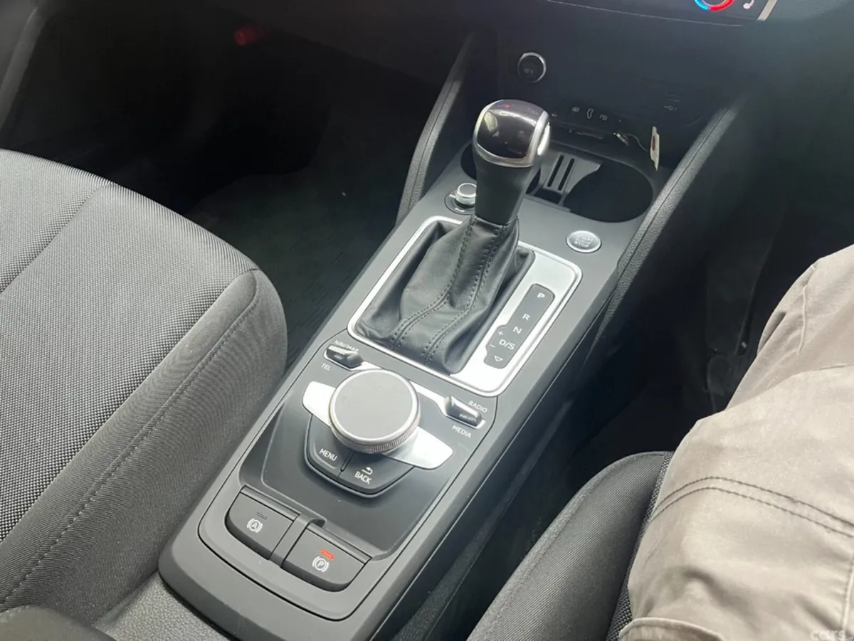 Audi Q2 SUV, Diesel, 2023, White