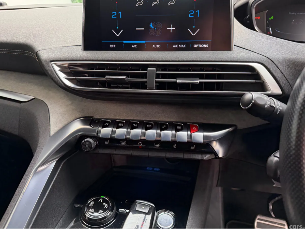 Peugeot 3008 MPV, Diesel, 2018, Black