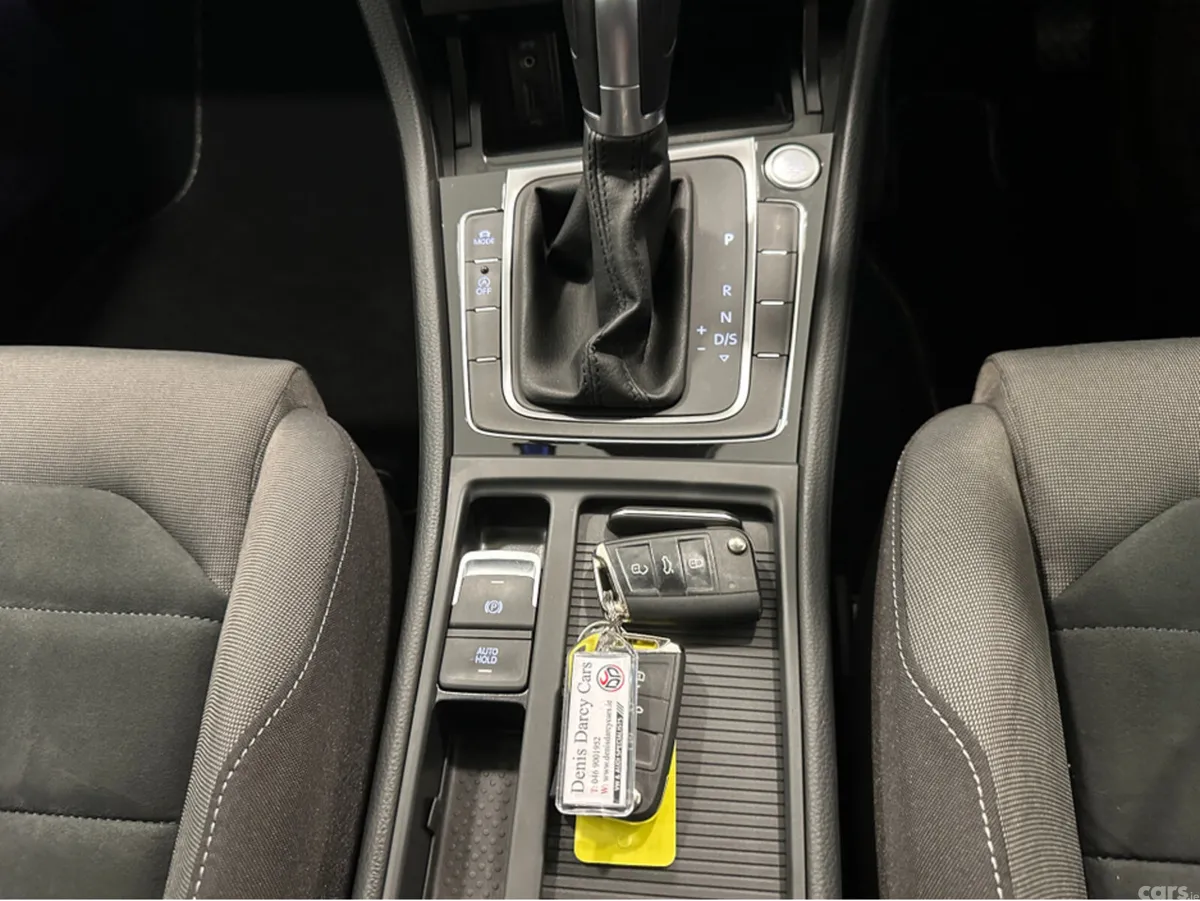 Volkswagen Golf Hatchback, Petrol, 2018, White