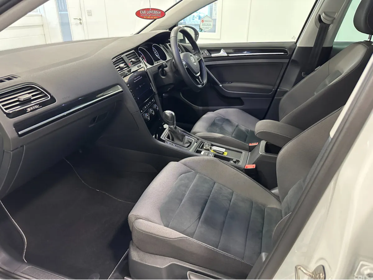 Volkswagen Golf Hatchback, Petrol, 2018, White
