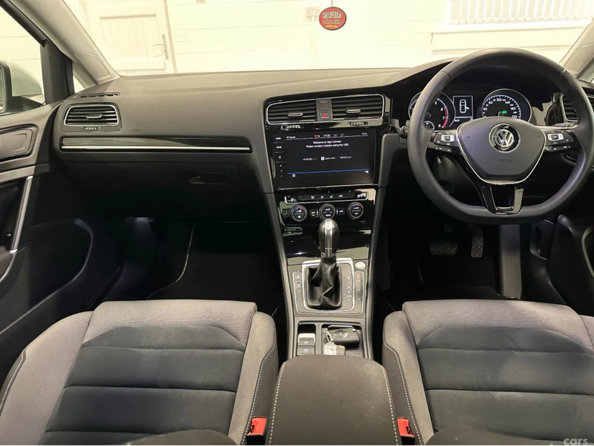 Volkswagen Golf Hatchback, Petrol, 2018, White