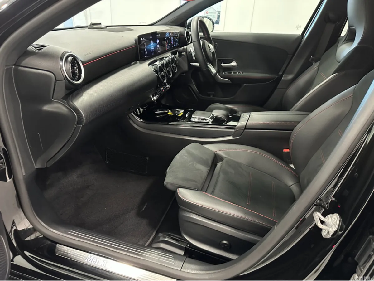 Mercedes-Benz A-Class Hatchback, Diesel, 2019, Black