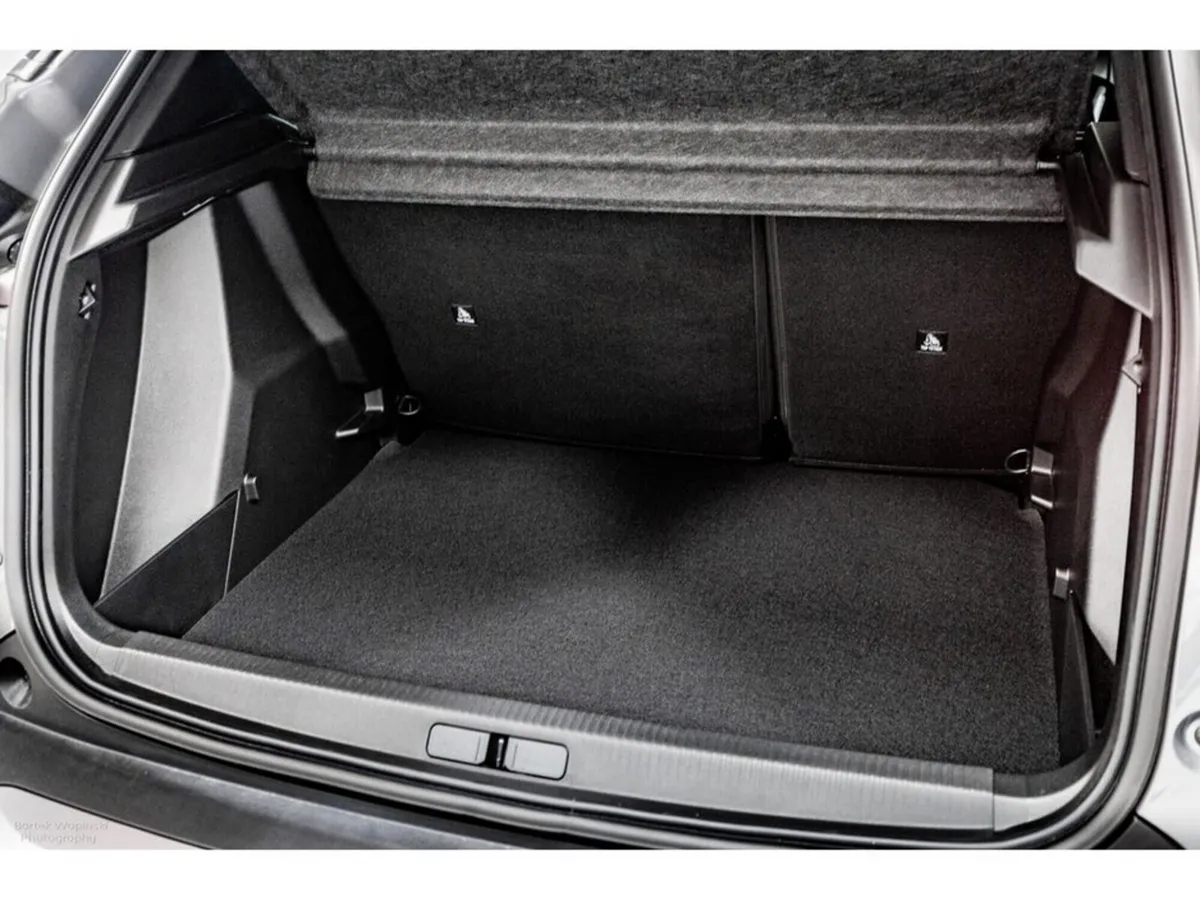 Peugeot 2008 SUV, Petrol Hybrid, 2026, Grey