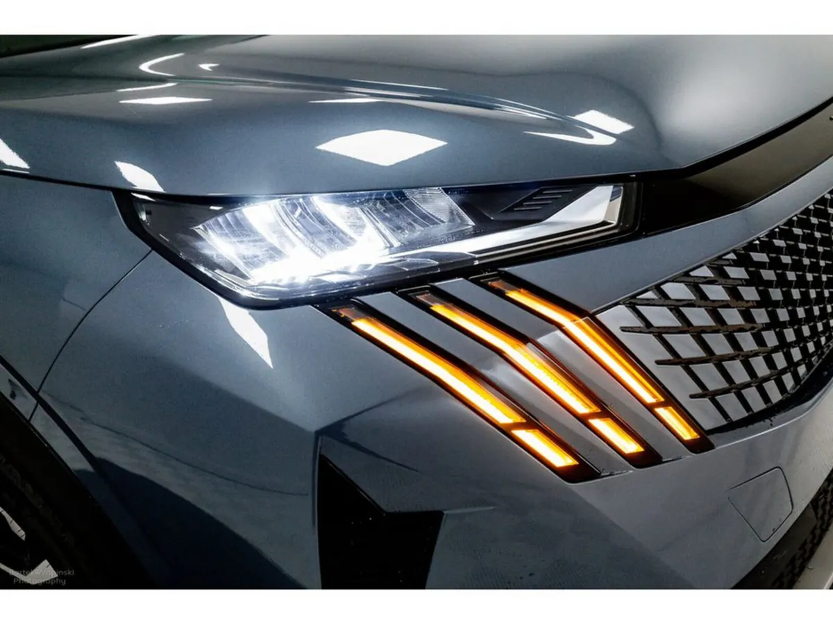 Peugeot 3008 SUV, Electric, 2026, Blue