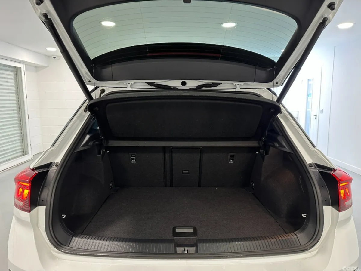 Volkswagen T-Roc SUV, Diesel, 2021, White