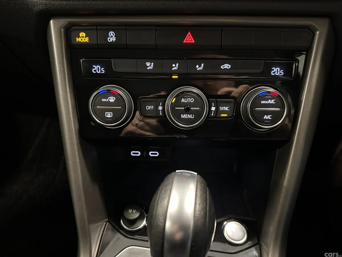 Volkswagen T-Roc SUV, Diesel, 2020, Blue