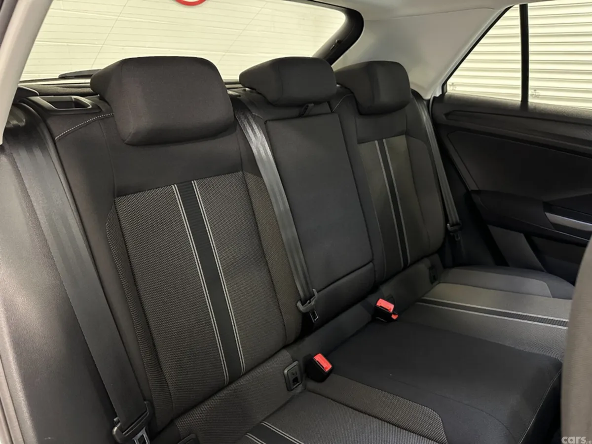 Volkswagen T-Roc SUV, Diesel, 2020, White