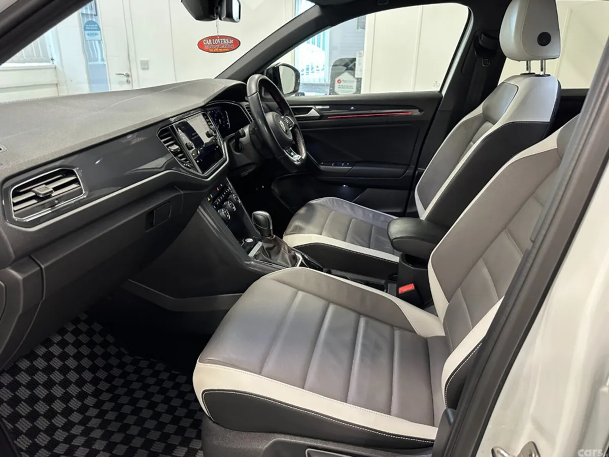 Volkswagen T-Roc SUV, Diesel, 2021, White