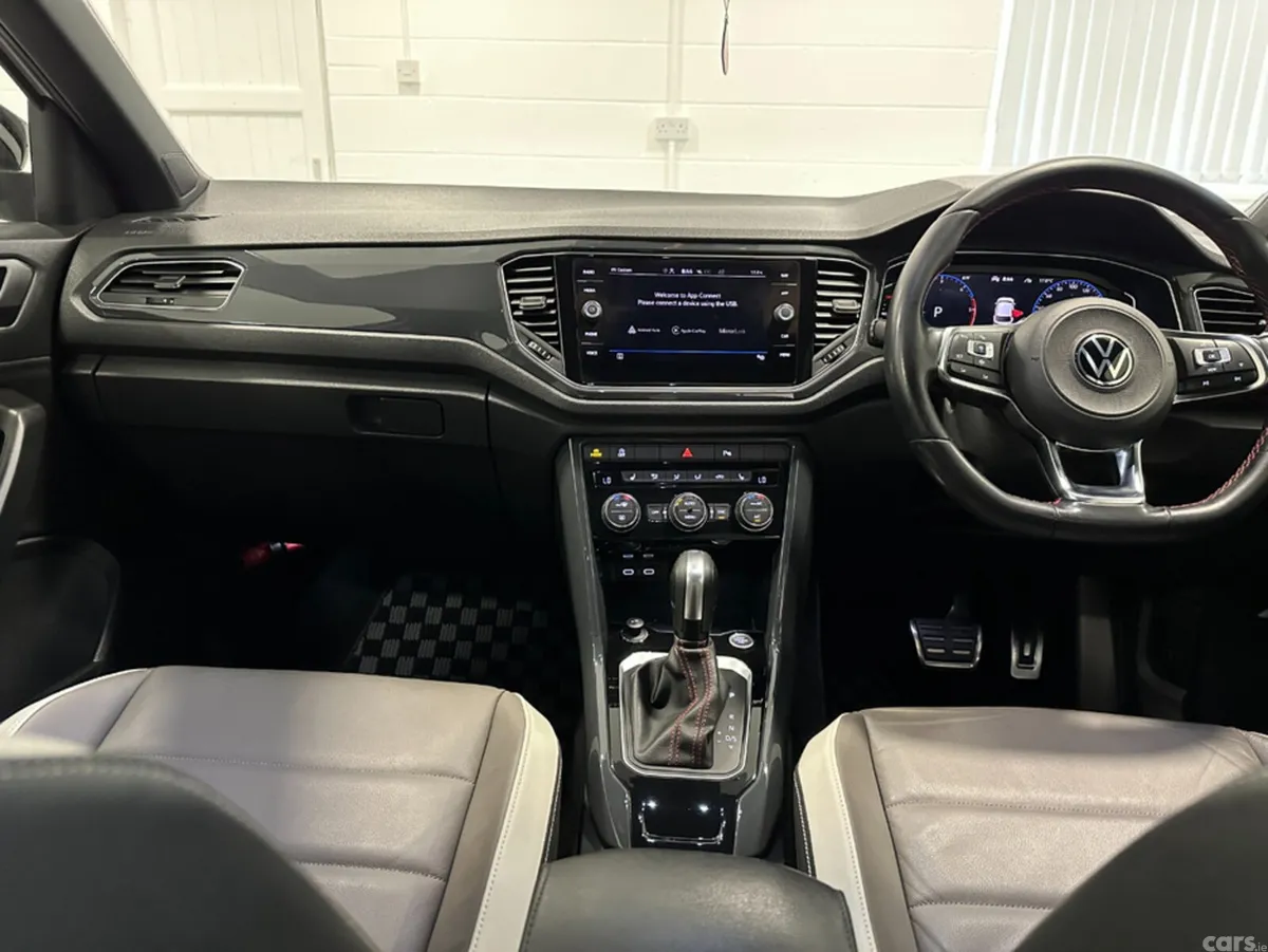 Volkswagen T-Roc SUV, Diesel, 2021, White