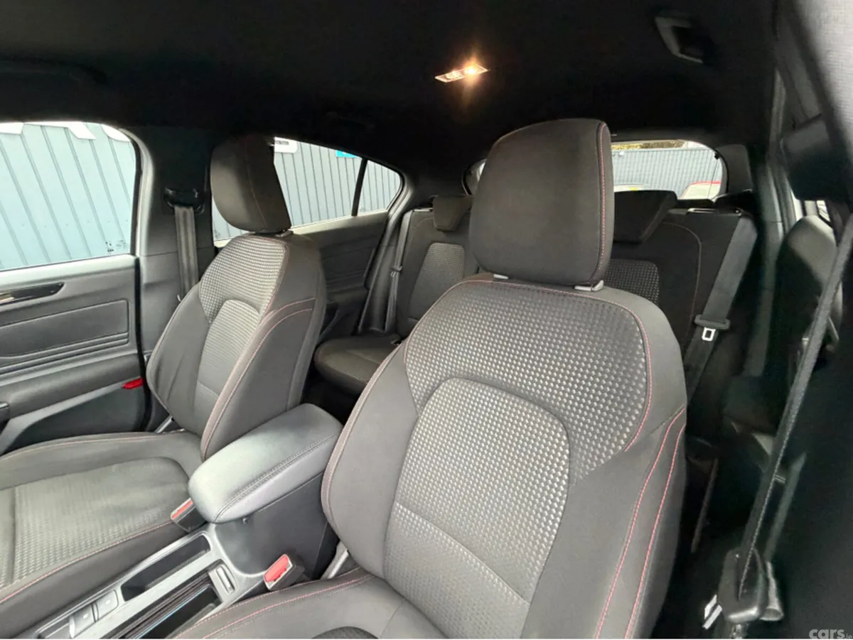 Ford Focus Hatchback, Petrol, 2023, Silver