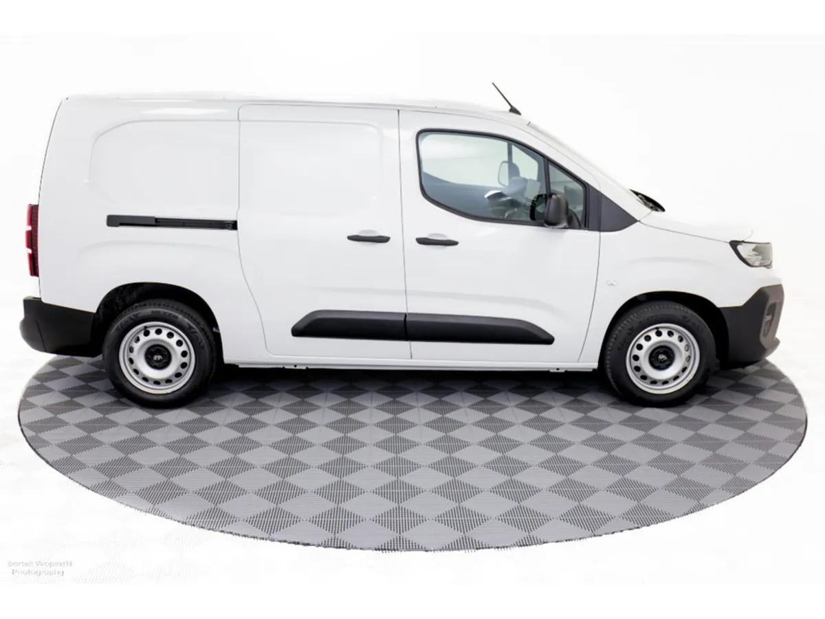 Peugeot Partner Van, Diesel, 2026, White