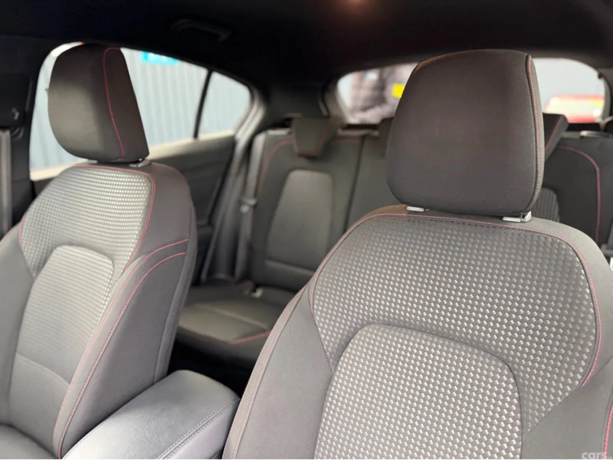 Ford Focus Hatchback, Petrol, 2023, Silver